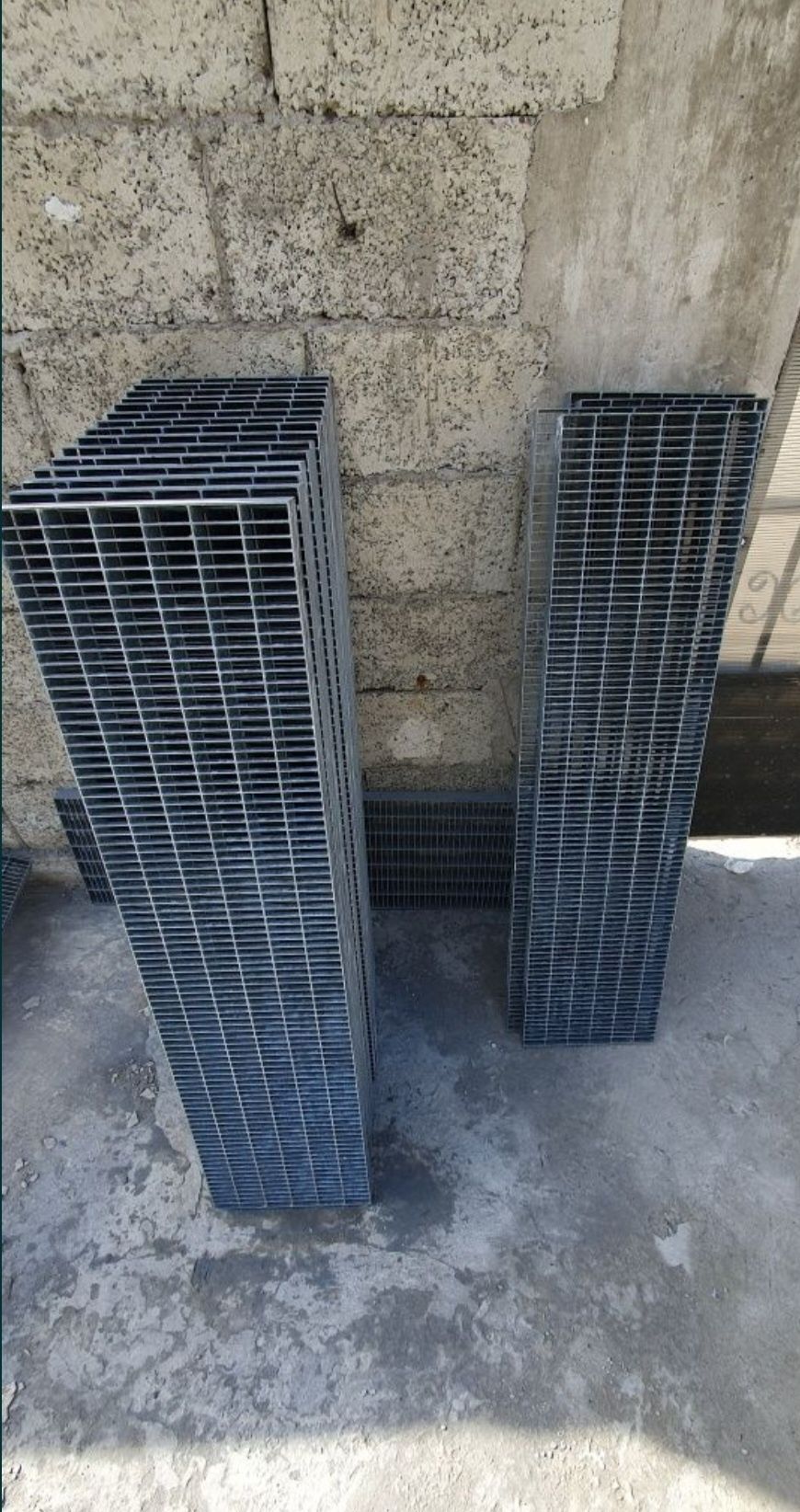 Trepte zincate metalice