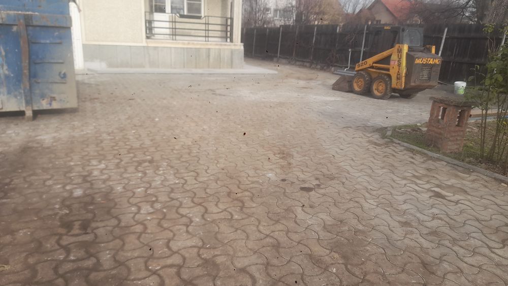 Miniexcavator de inchiriat, Excavator, Bobcat, burgiu ,freza, fundati,