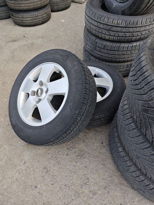 автошины 15/60/205.не крашенные,балоны отличные