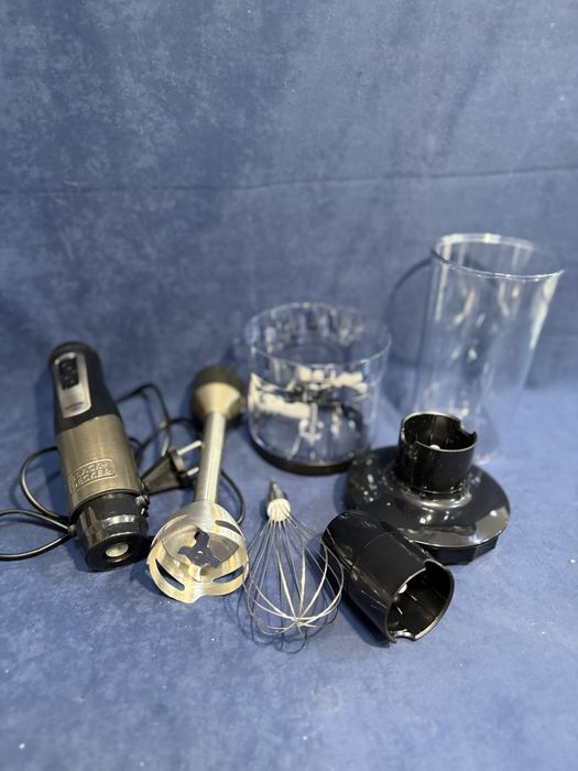 Ръчен пасатор Black and Decker