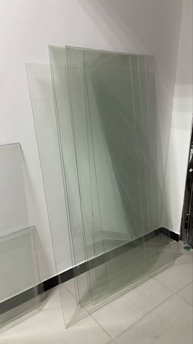 Отдам даром стекло окна