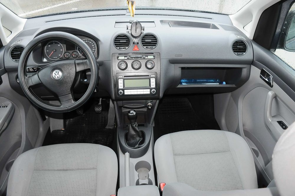 VW Caddy Team 5 usi 11.2009 1.9TDi 105 CP E4 AC/clima, Unic Proprietar