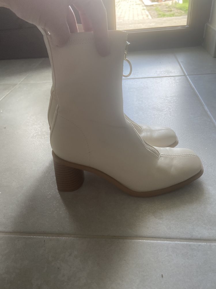 Botine Stradivarius