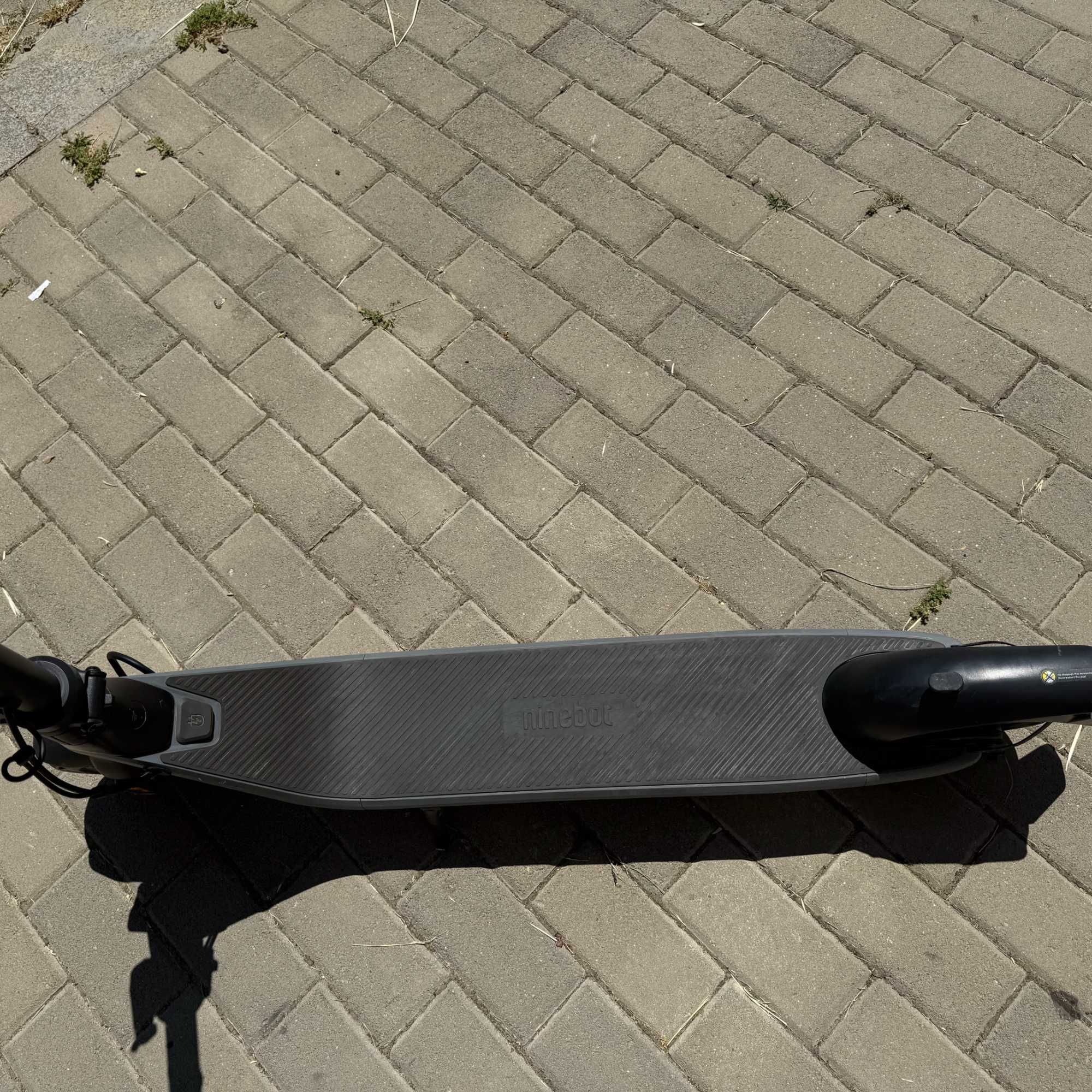 Електрическа тротинетка Ninebot, KickScooter E2