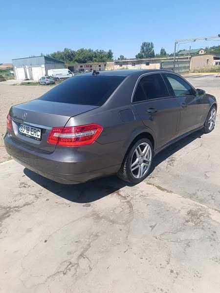Mercedes E - CLASS W212