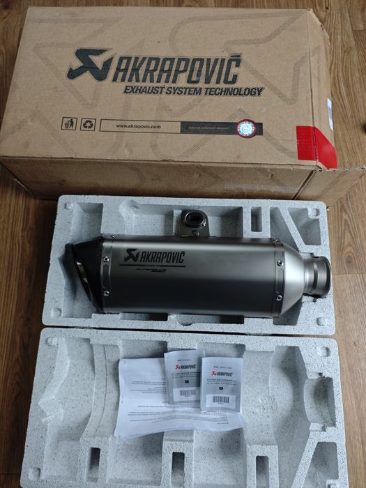 Evacuare moto Akrapovic