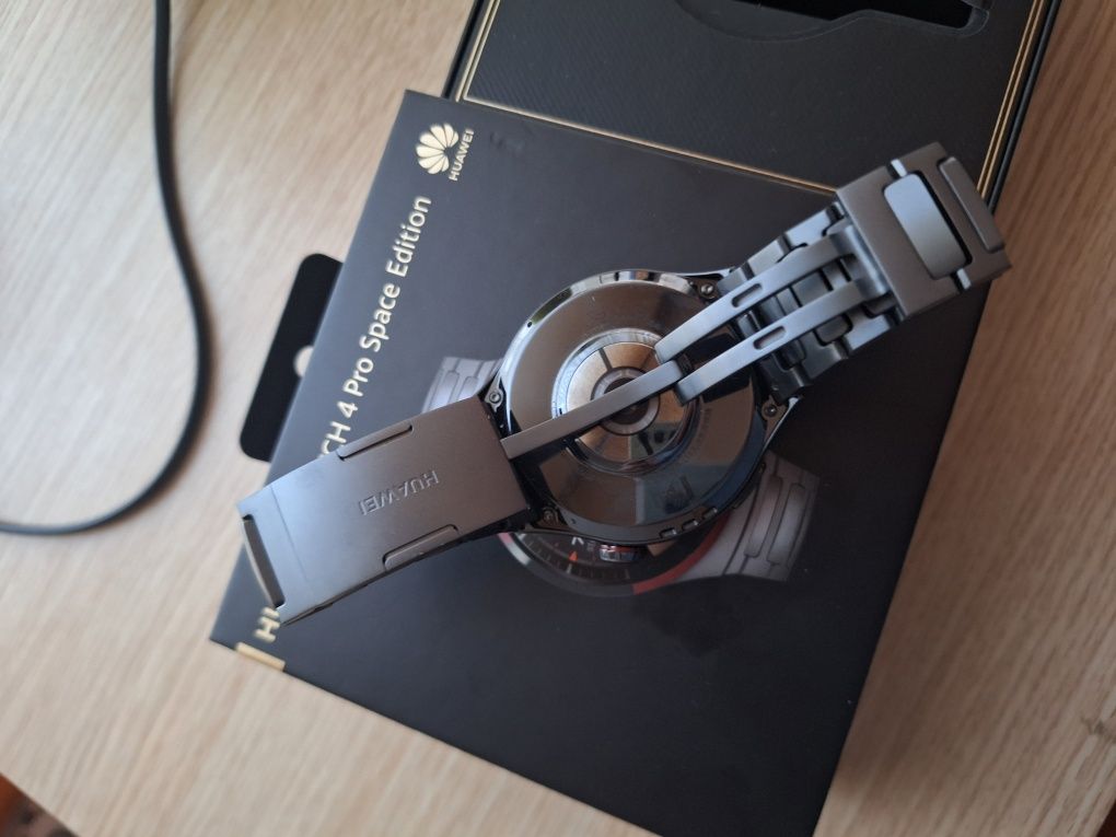 Huawei Watch 4 Pro Space Edition