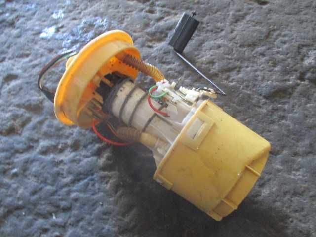 Pompa motorina rezervor Ford Focus 2 motor 1,6 diesel TDCI