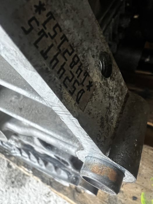 Vibrochen cu tot cu pistoane volvo xc60 2.4 euro 5 cod motor D5244T15