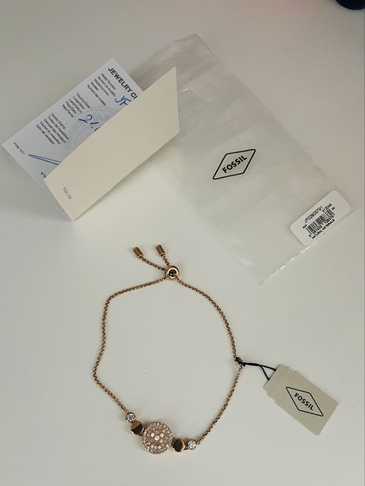 Нова Дамска Гривна Fossil