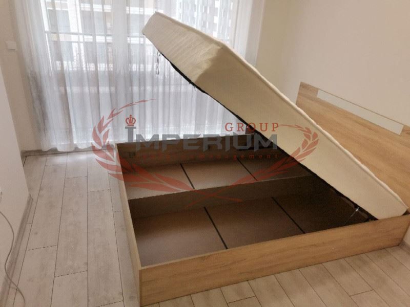 Дава се под наем Двустаен апартамент в Варна, Възраждане 1 - 55 кв.м за 433.5 € - Снимка #2