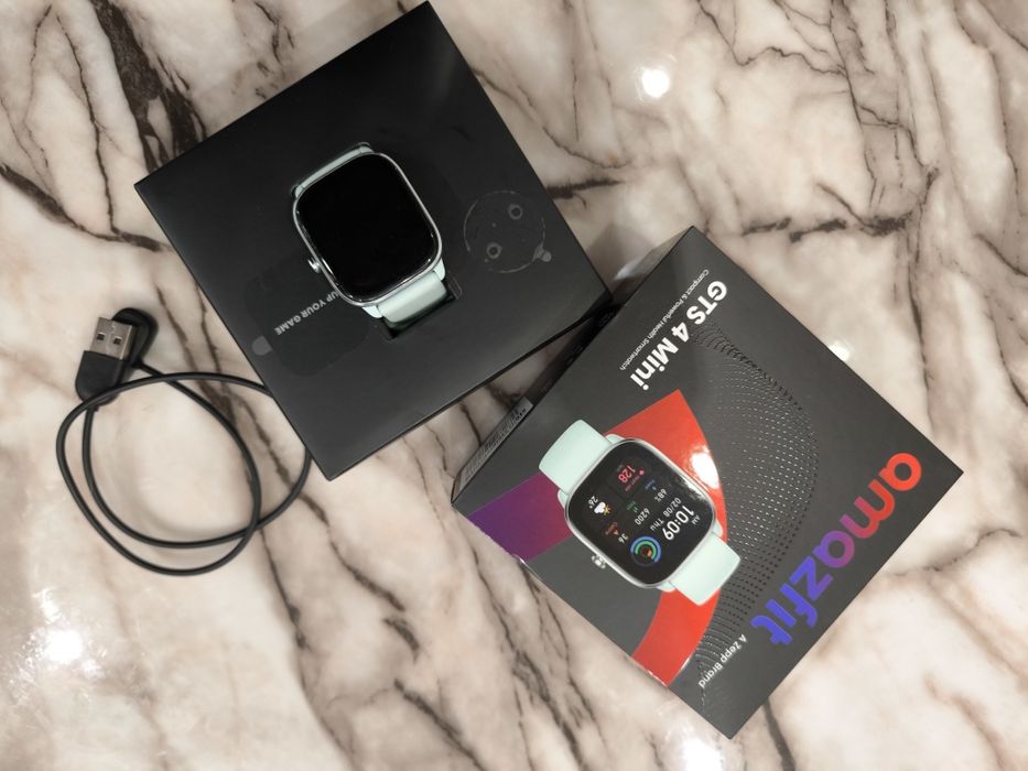 Смарт часовник *Amazfit Watch GTS 4 Mini, цвят Mint*