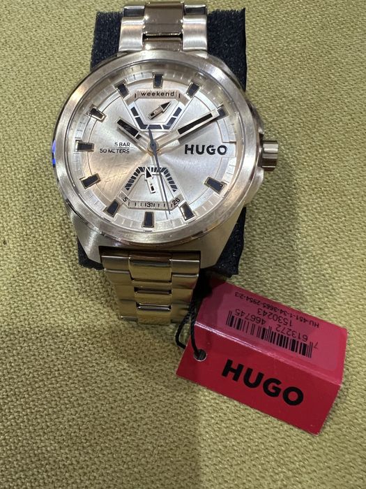 Часовника е чисто нов HUGO