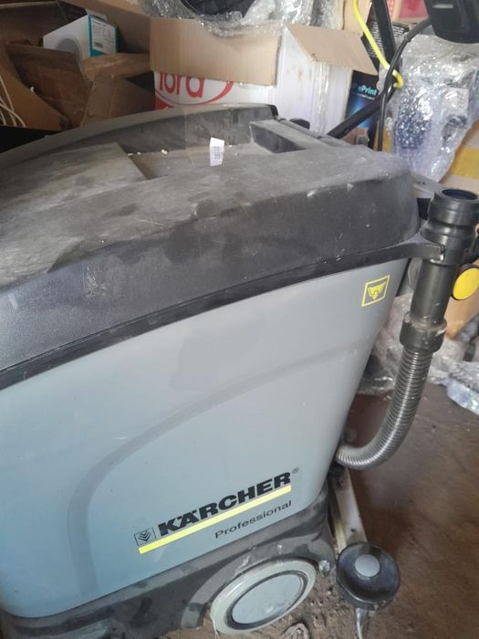 Машина поломоечная  Karcher BR 40/25  С