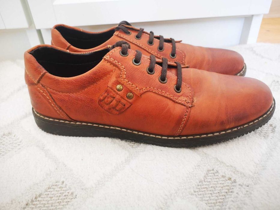 Обувки от естествена кожа като нови 43-ти номер