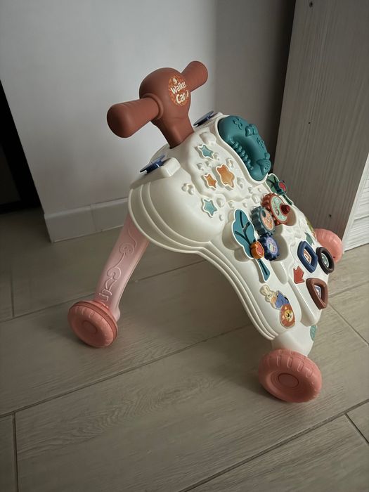 Vând antemergător nou