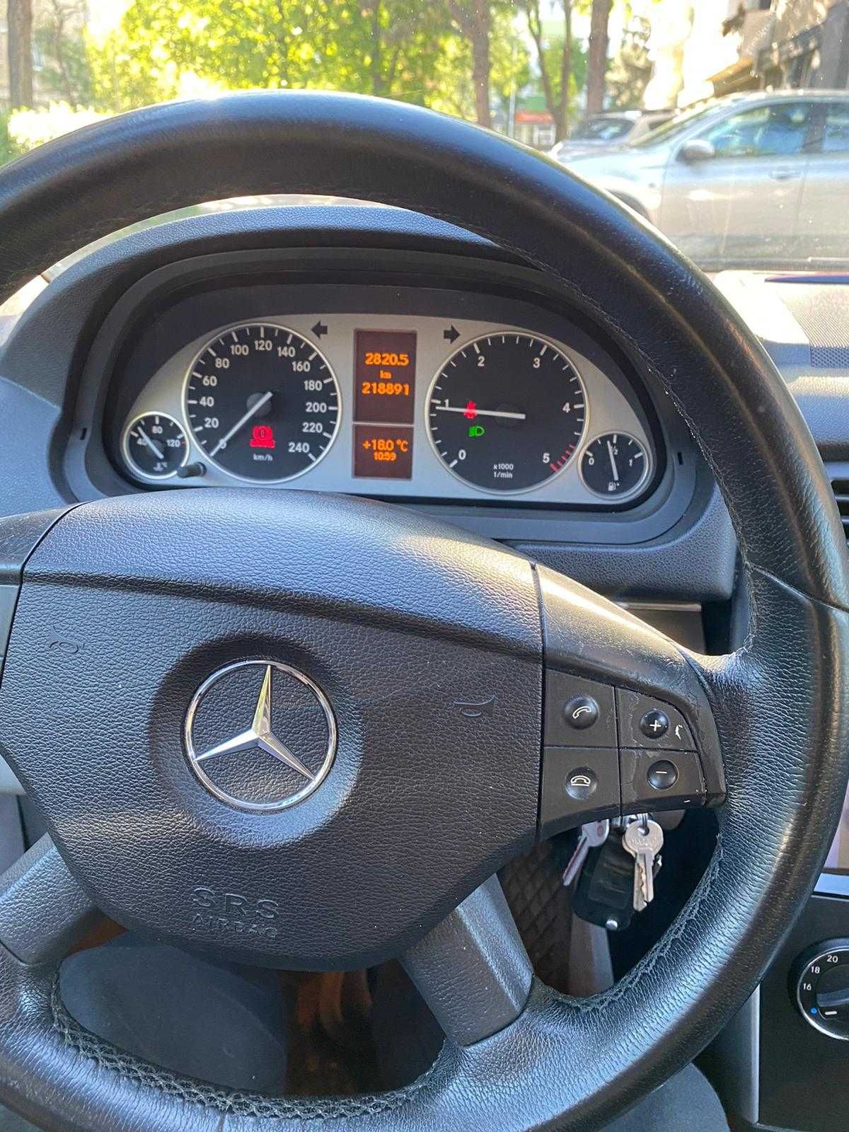 Mercedes B class