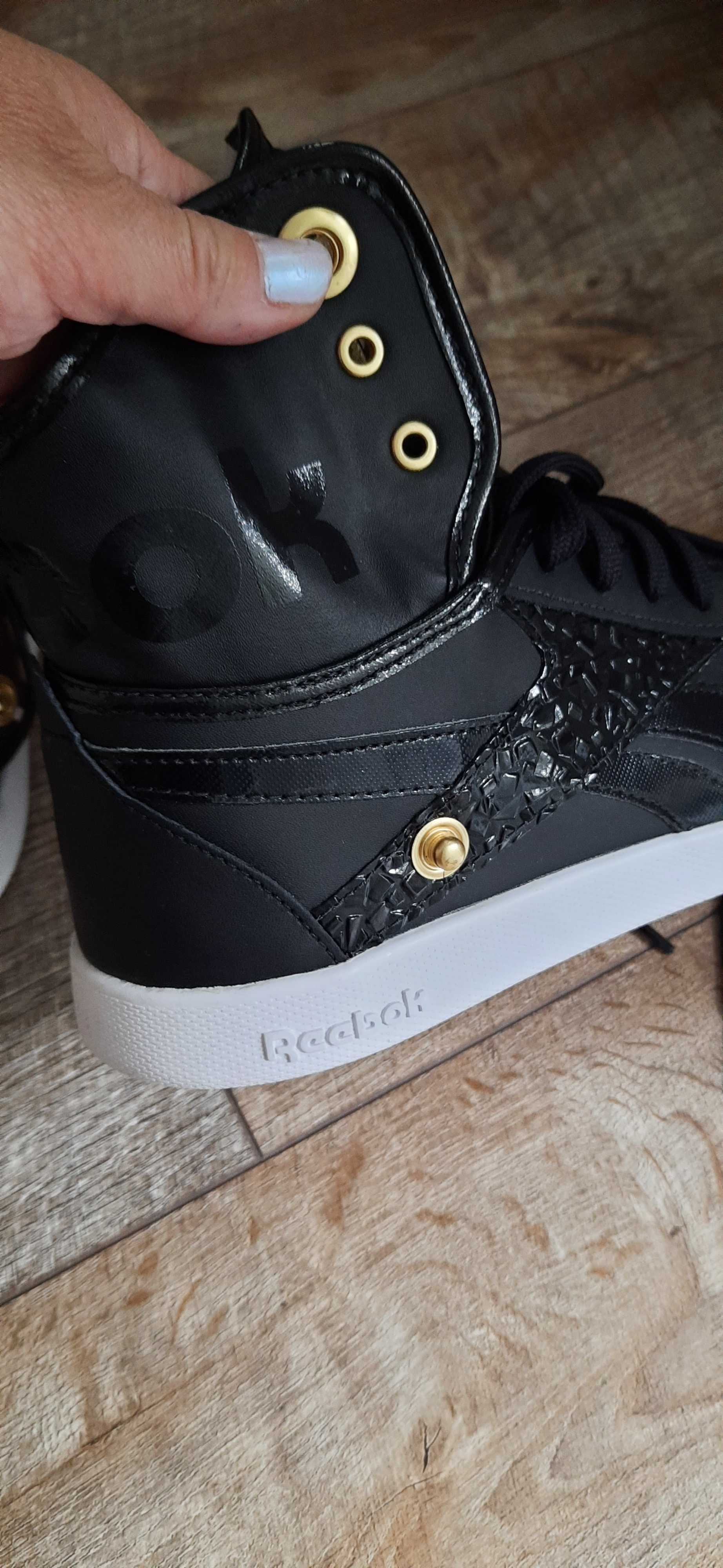 н.40 Reebok  sneakers