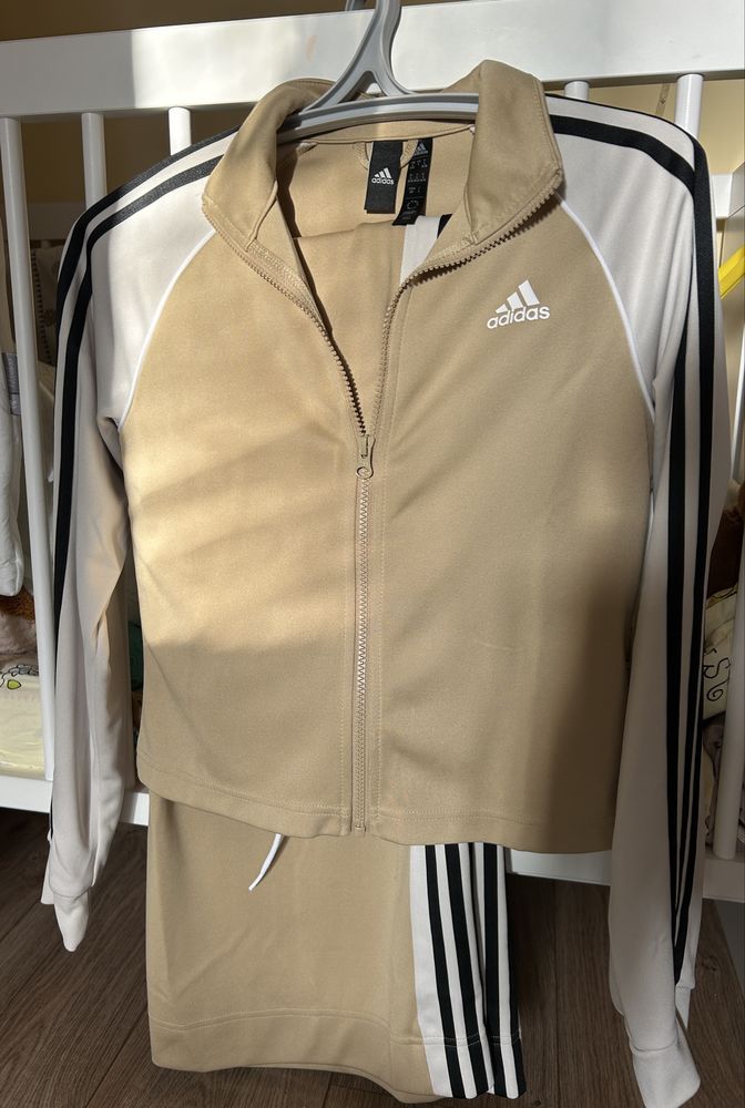 Оригинален дамски комплект Adidas