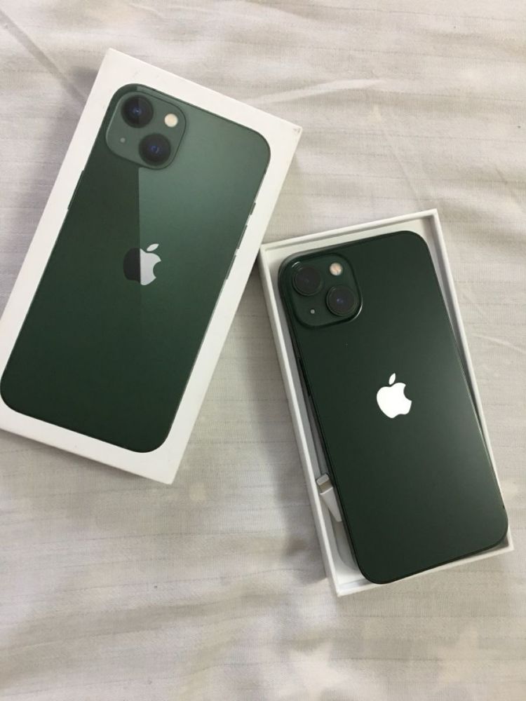 Продам Iphone 13