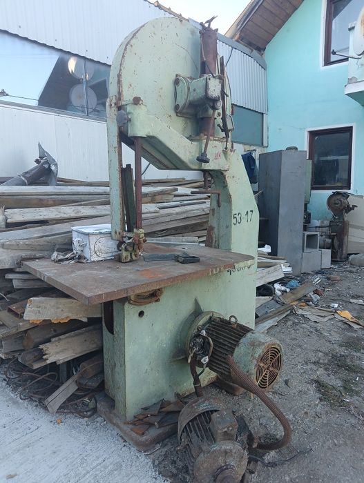 Fierăstrău de vânzare