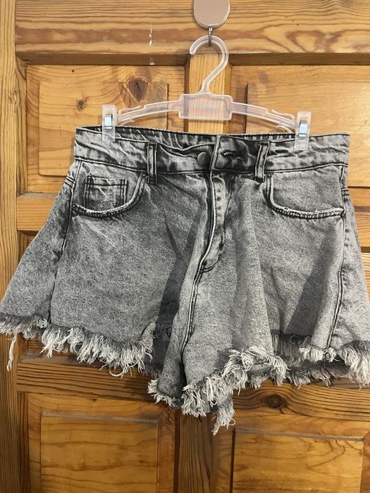 Пола панталон и дънки