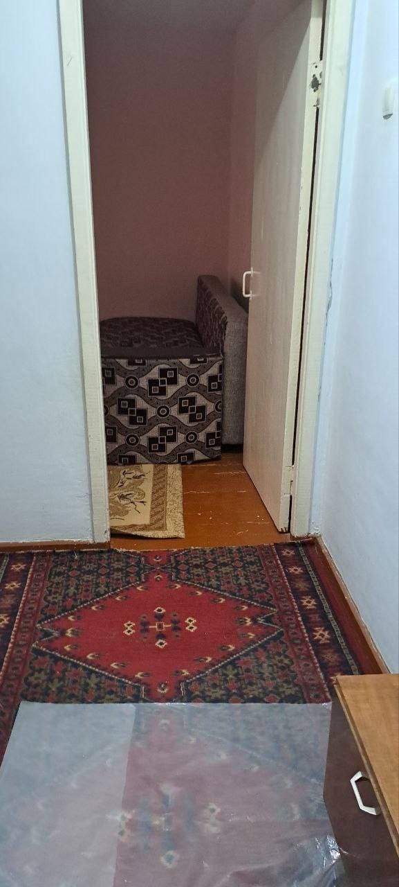 Чирчик ш. 9 м/н кирпичный дом 1х/3/4 +2х6 балкон 46 м²