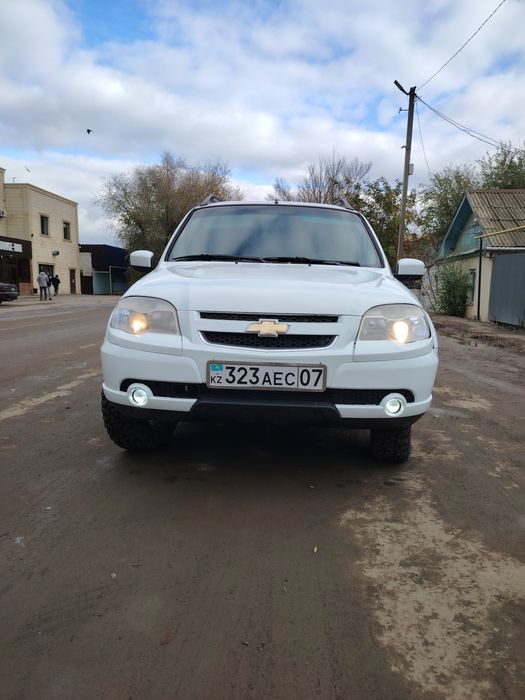 Нива шевролет...