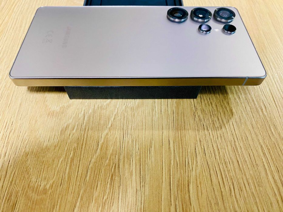 НОВ !!! Samsung Galaxy S25 Ultra, 12GB RAM, 256GB, 5G, Titanium Gray