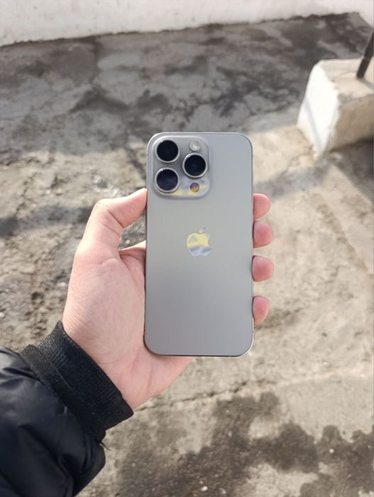 iPhone 15 pro 256 Gb