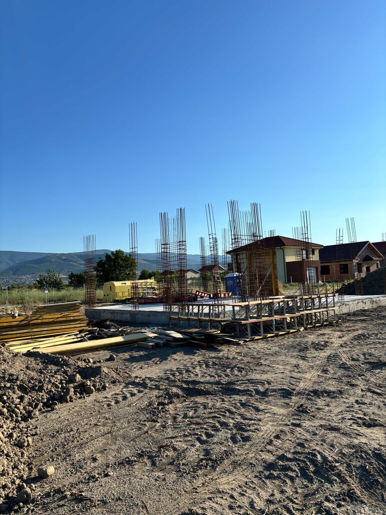Продава се Парцел в Пловдив, Кючук Париж - 690 кв.м за 95 €/кв.м - Снимка #2