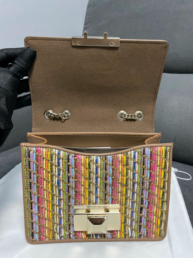 Furla Venere кафява чанта с пъстри детайли