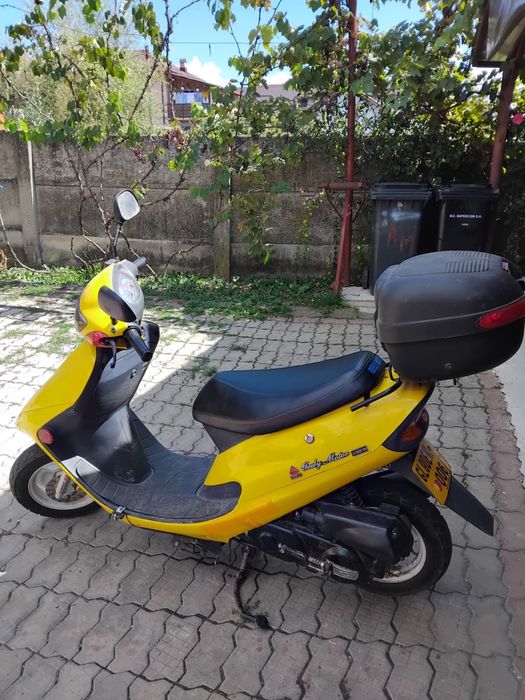 Vand Scuter Geely