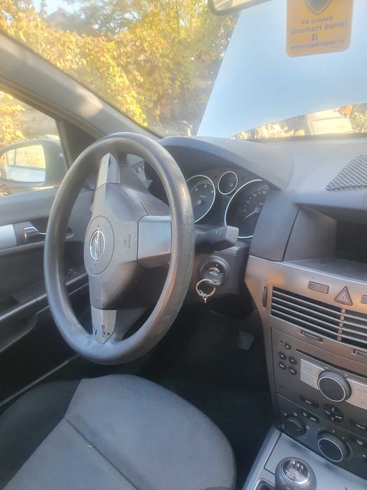 Fata completa / Piese dezmembrari  Opel Astra H 1.7 cdti 101 cai