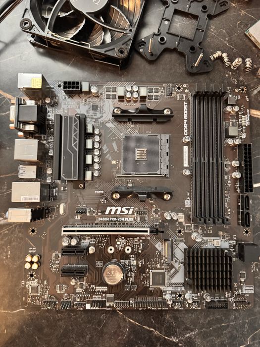 Материнская плата ам4 / АМ4 B450 B450M pro-vdh plus