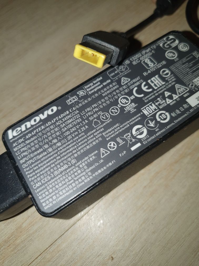 Lenovo incarcato alimentator original 20v 2.25a 45W ADLX45NCC3A