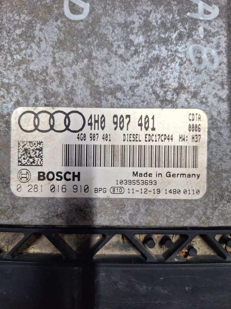Компютър двигател за Audi A8 D4 3.0 TDI 2012г