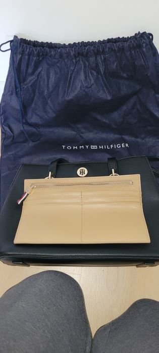 Geanta		Tommy Hilfiger
Tommy Hilfiger
Tommy Hilfiger - Poseta
SS20-TOD