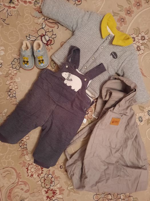 Детский одежда и кингурёнок