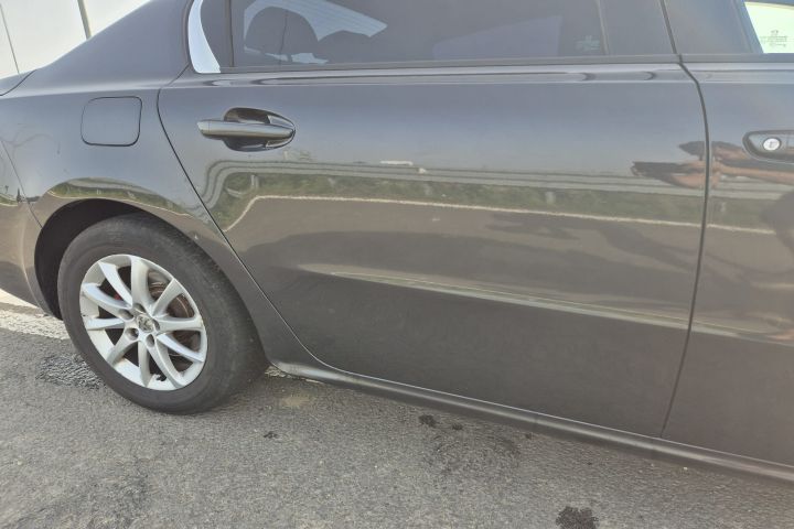 Usita rezervor Peugeot 508 prima generatie