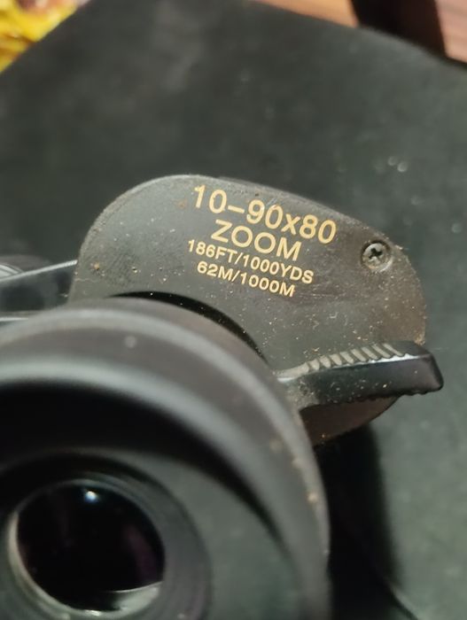Бинокъл Rongda 10-90x80