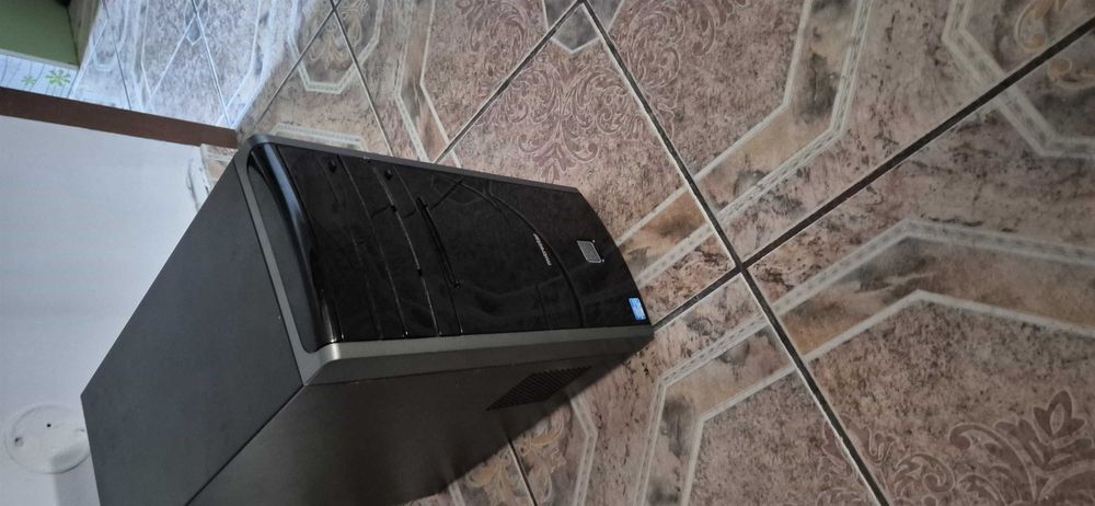 Unitate PC I5 3350P 6GB RAM HDD500GB video R7 240 2GB RAM