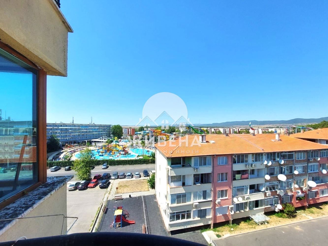 Продавам 3-стаен апартамент, к.к.Слънчев бряг, площ 77 кв.м