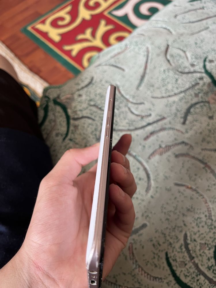 Продам Оппо а5 2020