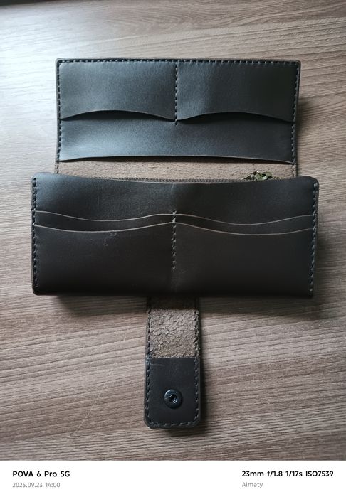 Продам кошелёк кожаный