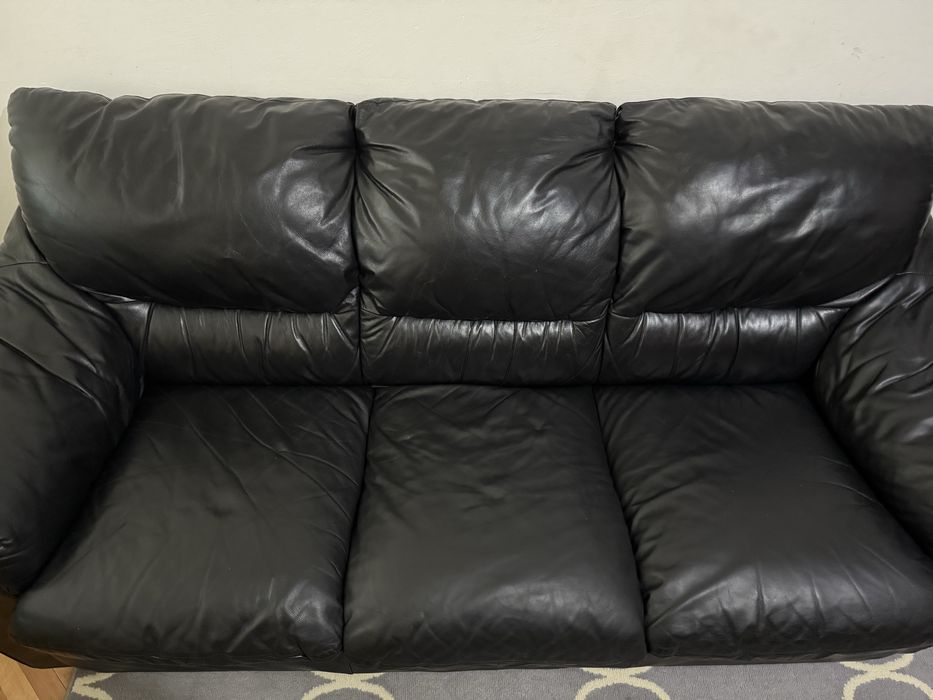 Set canapea + 2 fotolii din piele naturala neagra
