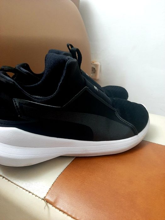 Adidasi puma ca noi