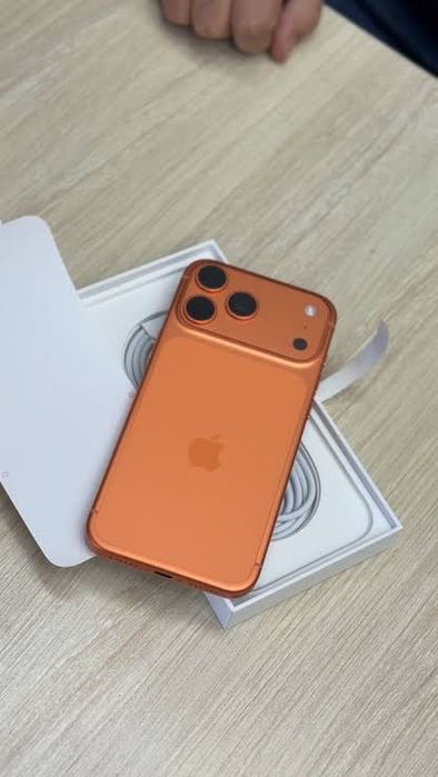 Iphone 17 pro max 256gb orange