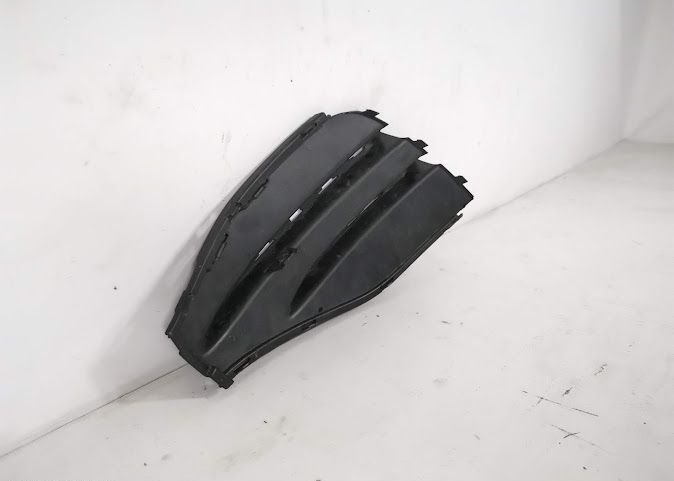 AMG решетка за проектор, дясна, оригинална Мерцедес-Бенц ГЛА-Клас / Me