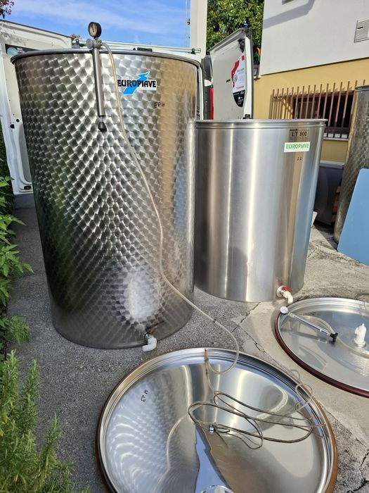 Butoi inox 1000 și 800 litri